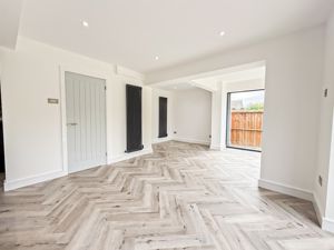 Photo 11- click for photo gallery